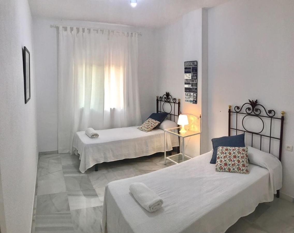 Amazing Apartment For Families Up To 6 Persons Benalmádena Eksteriør billede