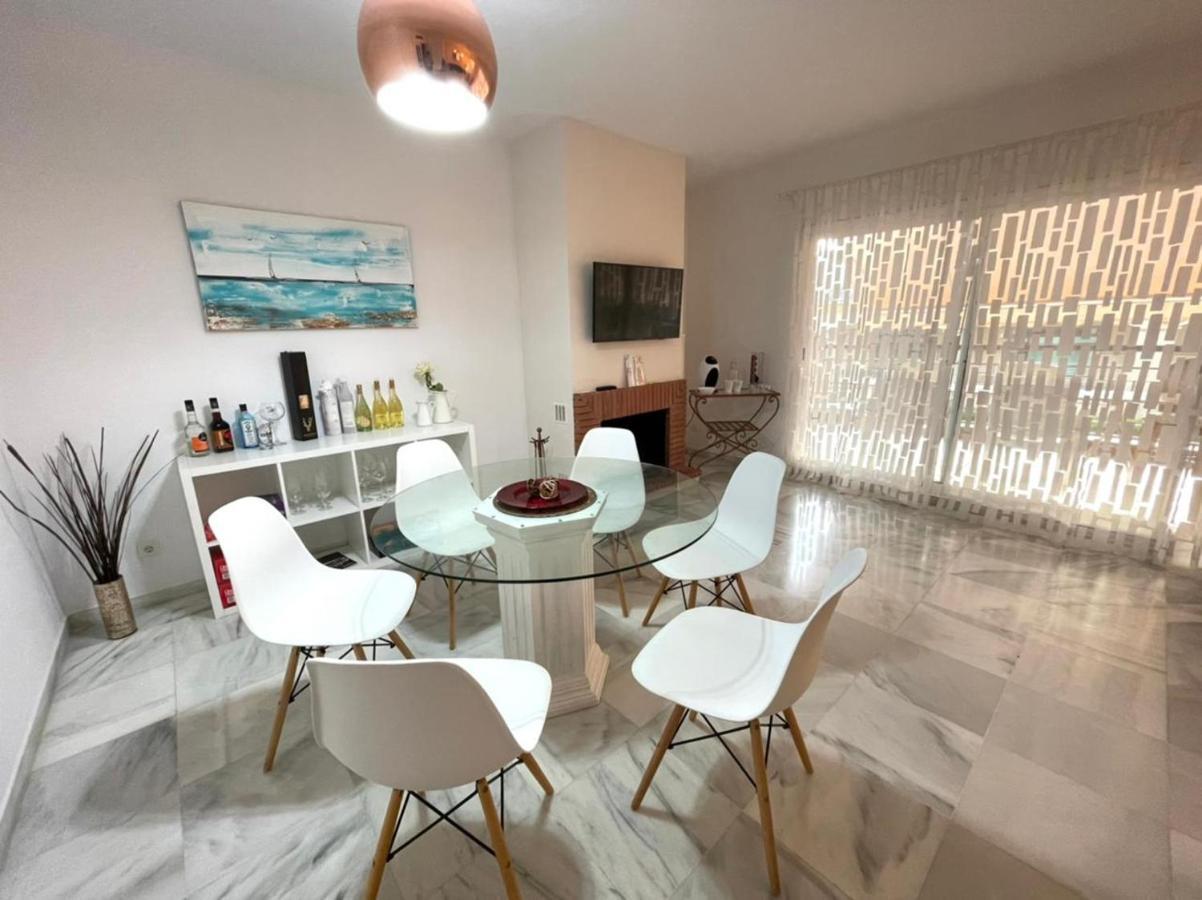 Amazing Apartment For Families Up To 6 Persons Benalmádena Eksteriør billede